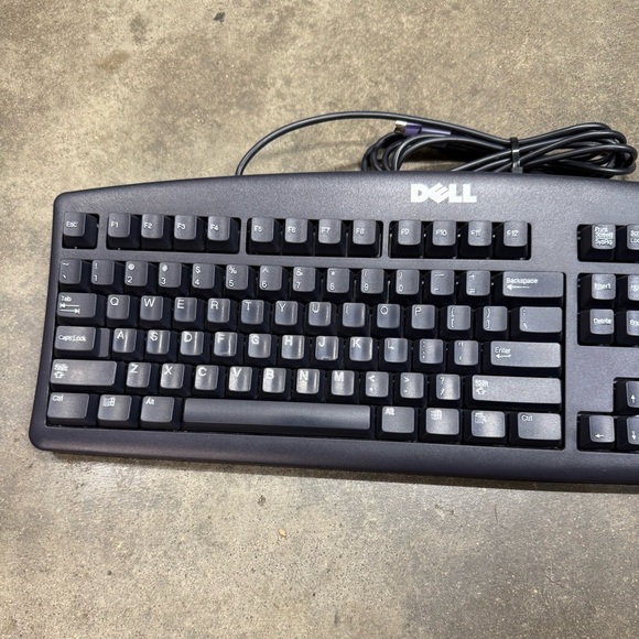 Dell SK-8110 PS/2 Wired Keyboard 104-Key QWERTY OEM 7N242 Tested - Picture 3 of 7